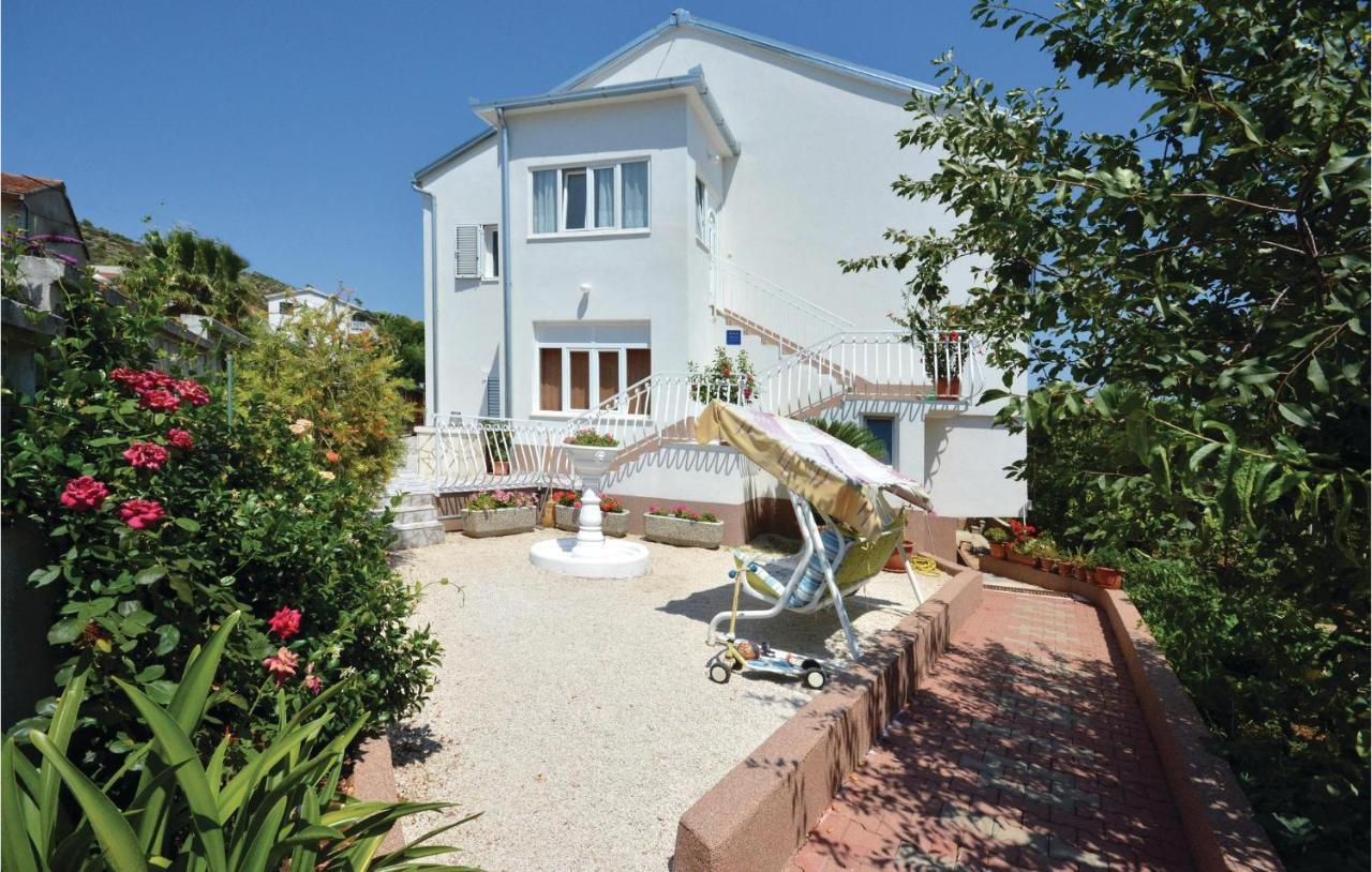 Gorgeous Apartment In Marina With Wifi Exteriör bild